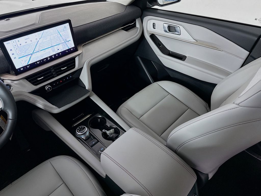 Thumbnail: 2025 Ford Explorer - 14