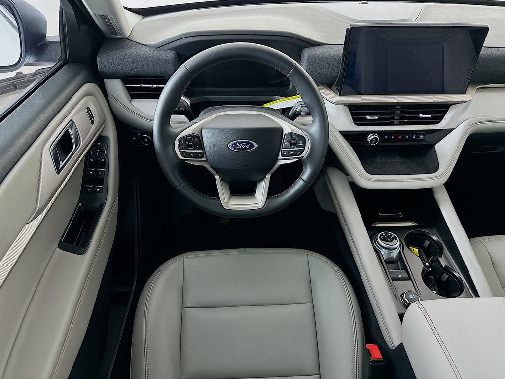 Thumbnail: 2025 Ford Explorer - 10