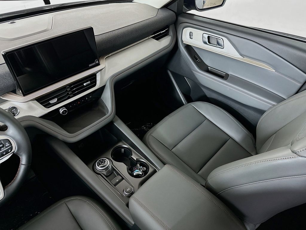 Thumbnail: 2026 Ford Explorer - 14
