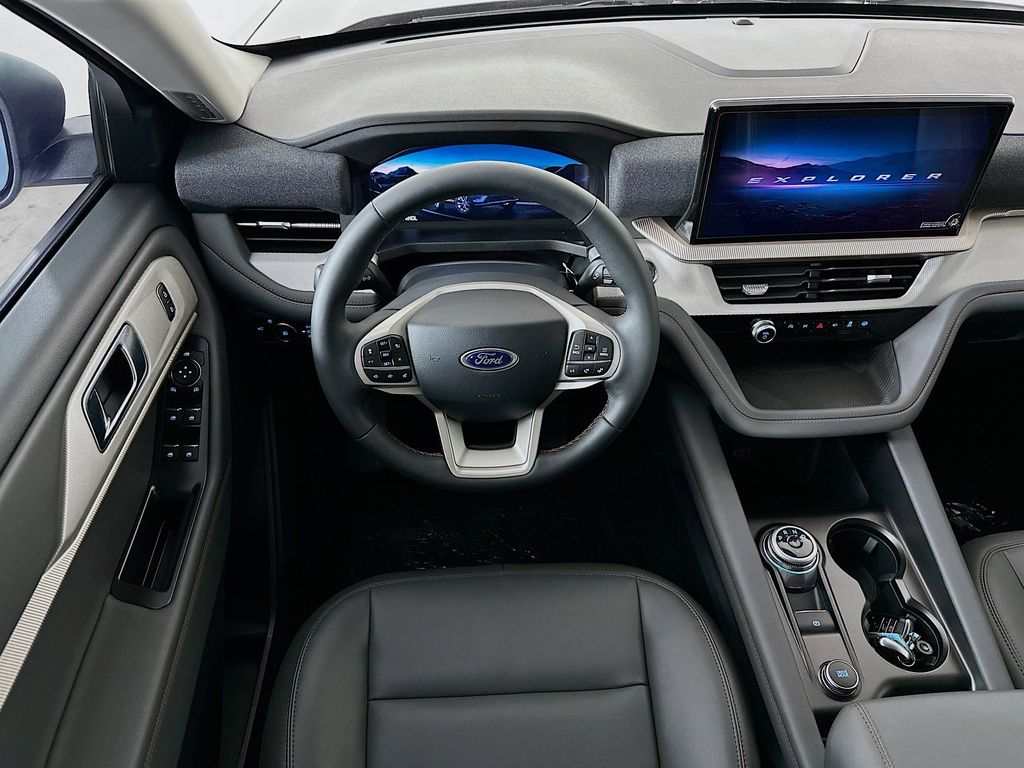 Thumbnail: 2026 Ford Explorer - 10