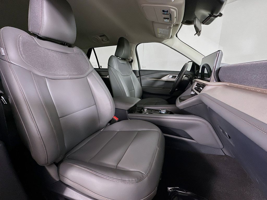 Thumbnail: 2026 Ford Explorer - 12