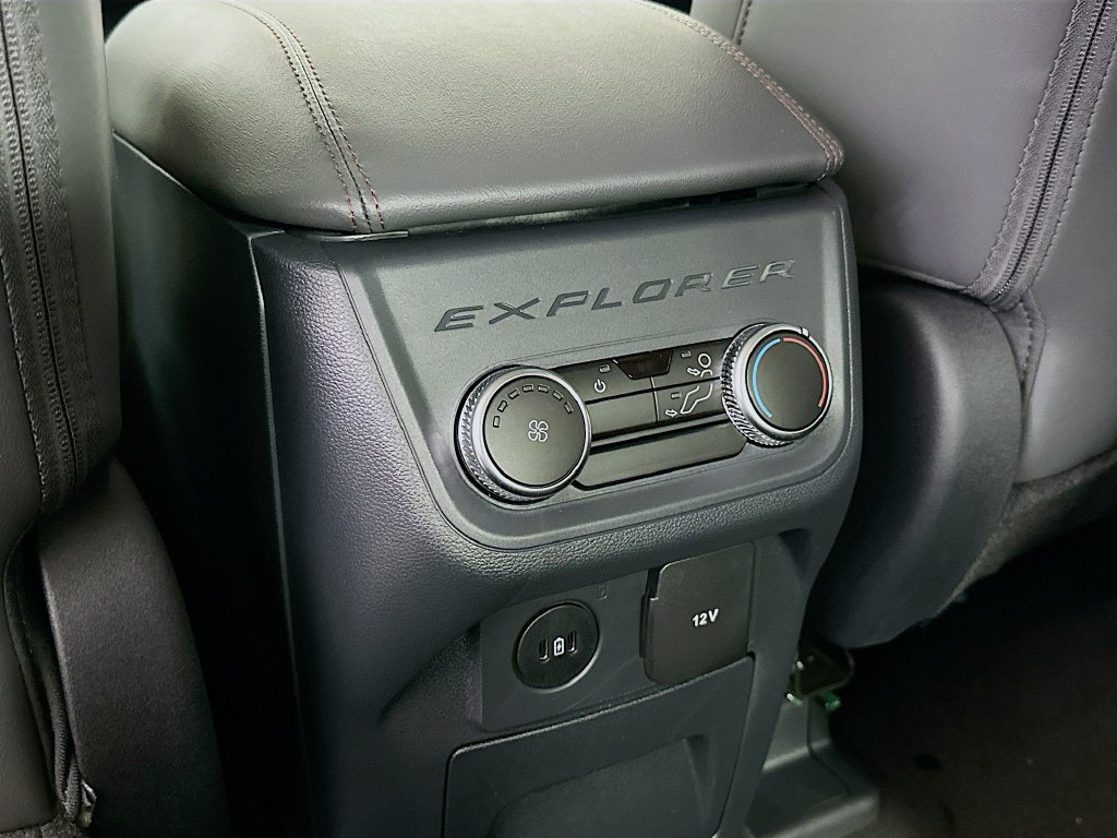 Thumbnail: 2026 Ford Explorer - 21