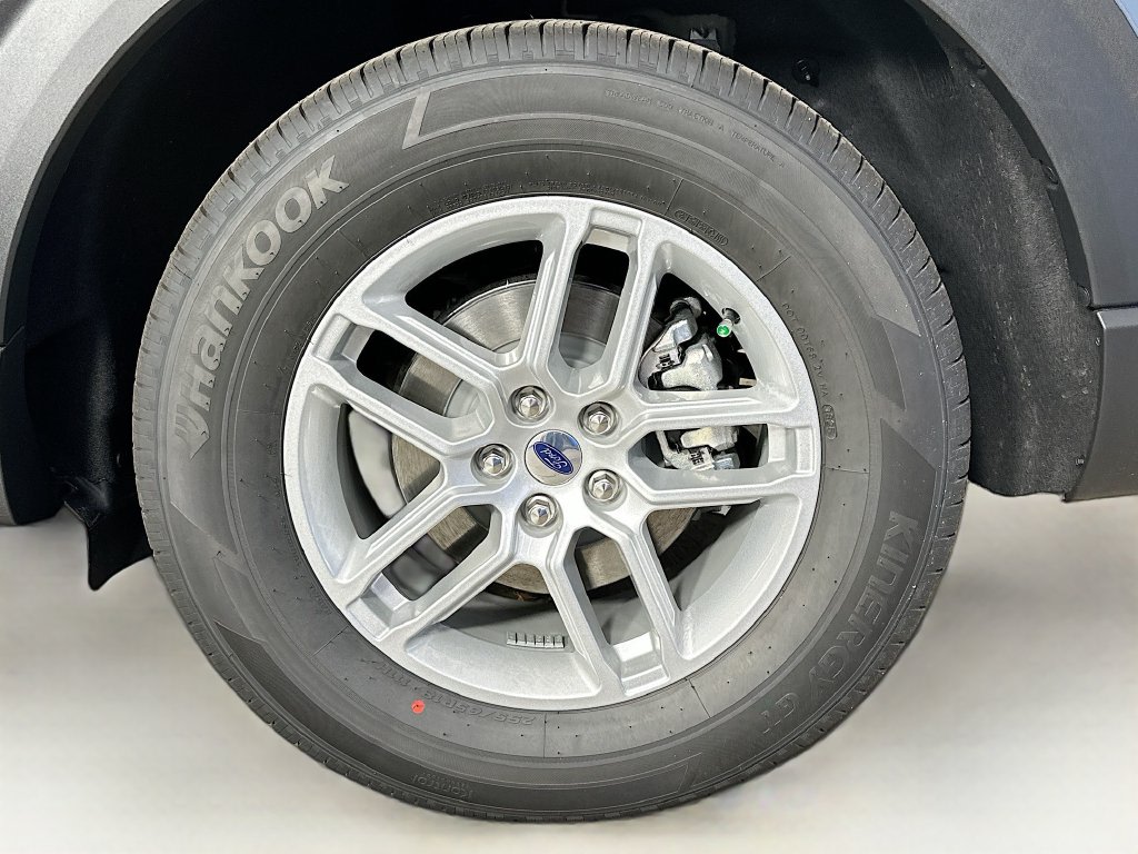 Thumbnail: 2026 Ford Explorer - 8