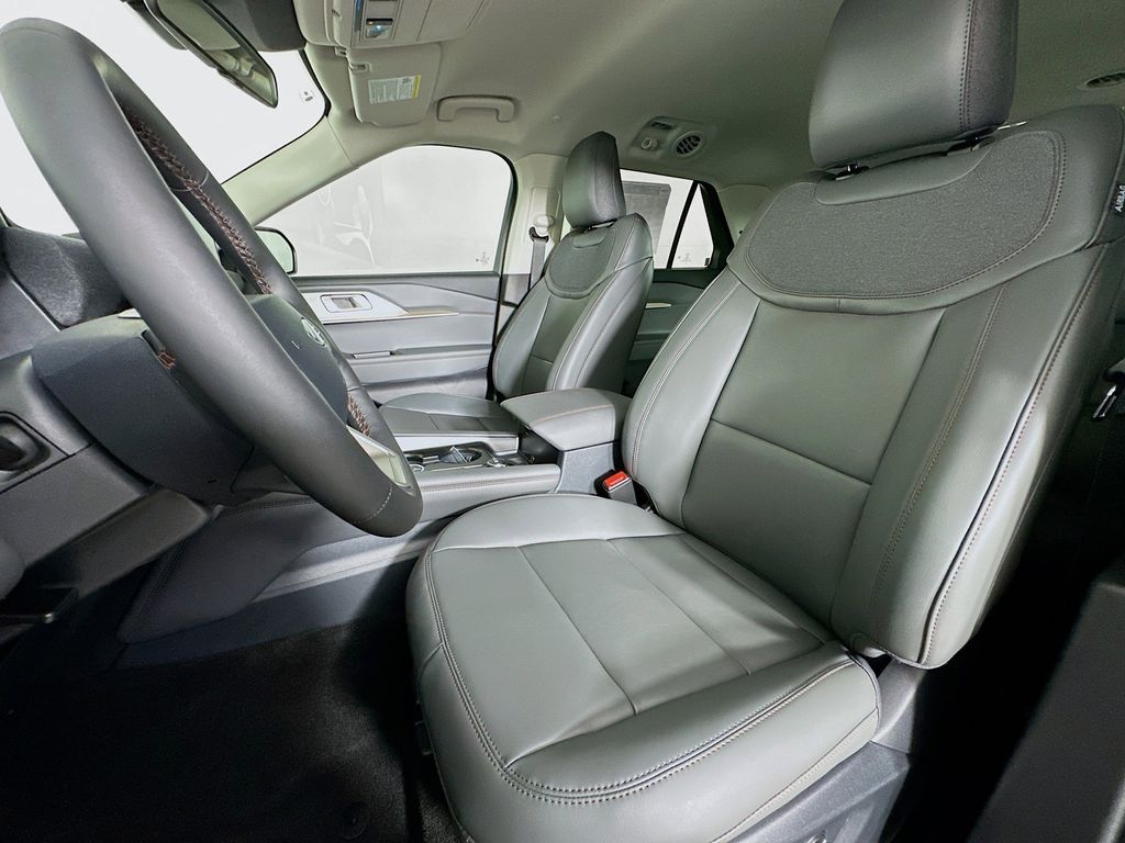 Thumbnail: 2025 Ford Explorer - 11