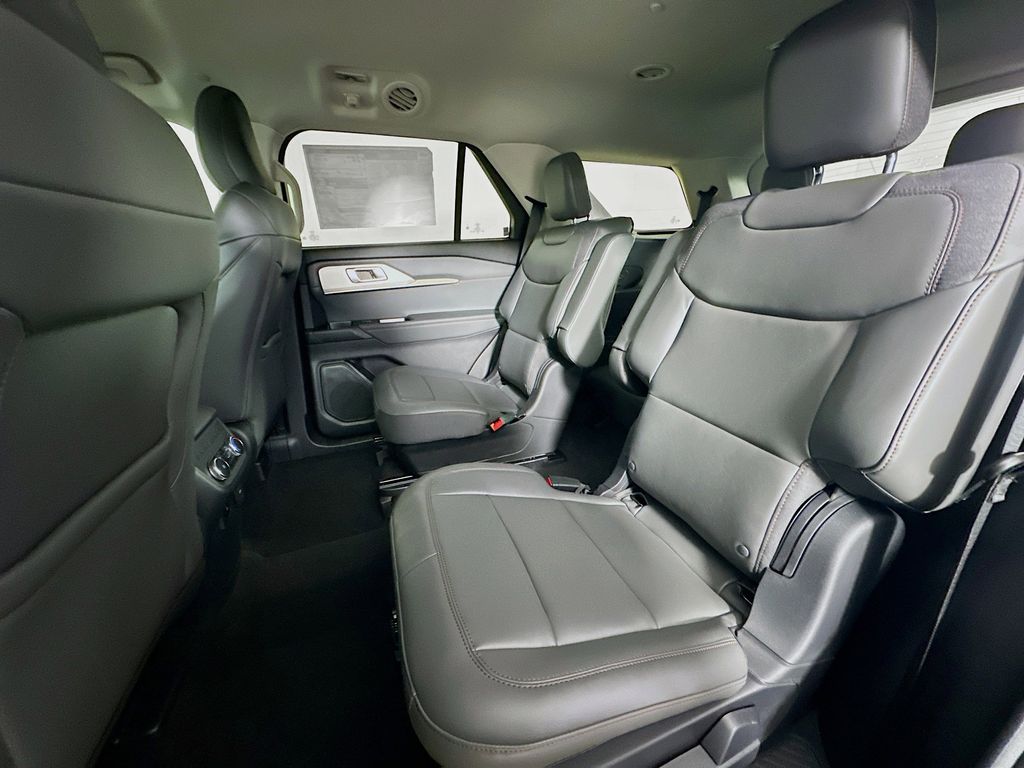 Thumbnail: 2025 Ford Explorer - 13