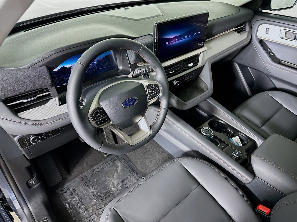 Thumbnail: 2026 Ford Explorer - 2