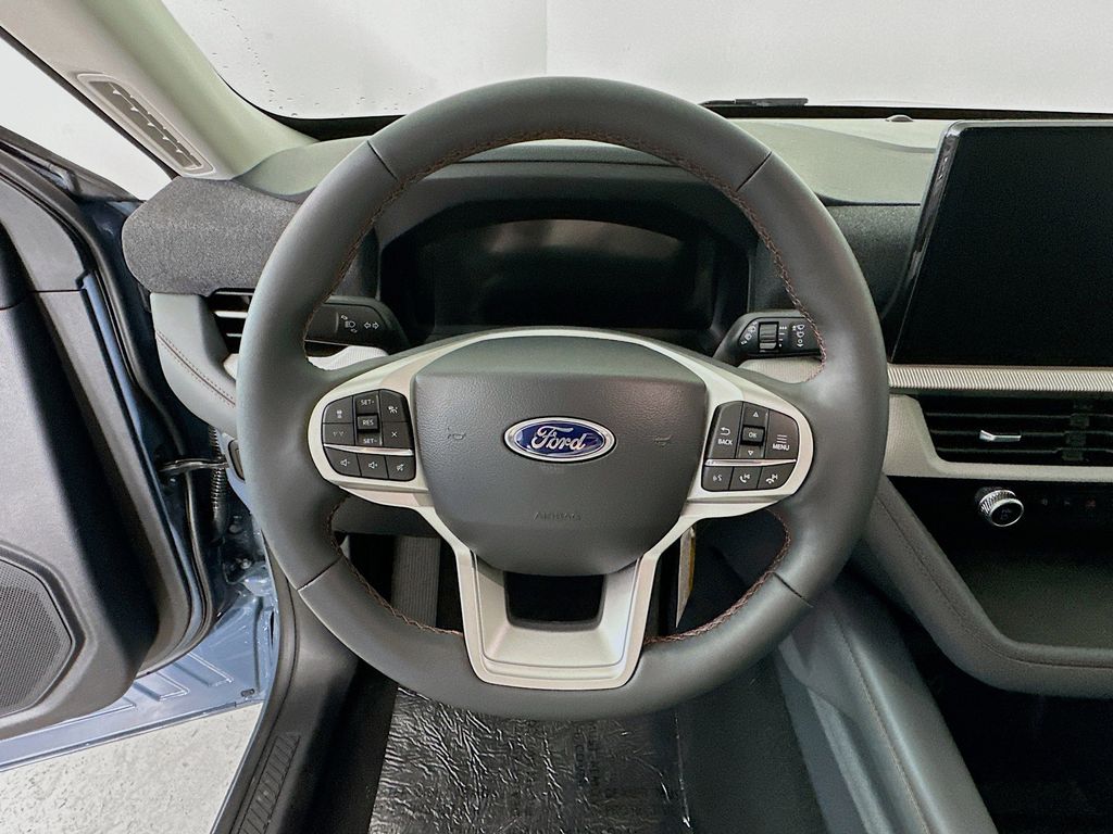 Thumbnail: 2026 Ford Explorer - 15