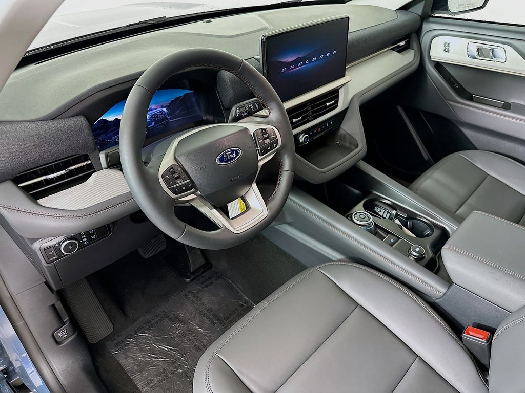 Thumbnail: 2026 Ford Explorer - 2