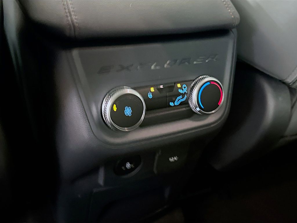 Thumbnail: 2026 Ford Explorer - 21