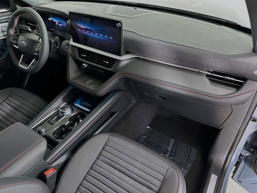 Thumbnail: 2025 Ford Explorer - 33