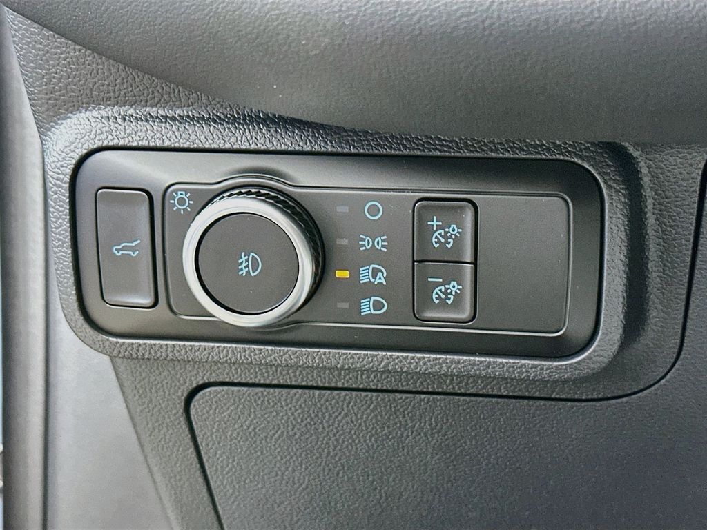 Thumbnail: 2026 Ford Explorer - 26