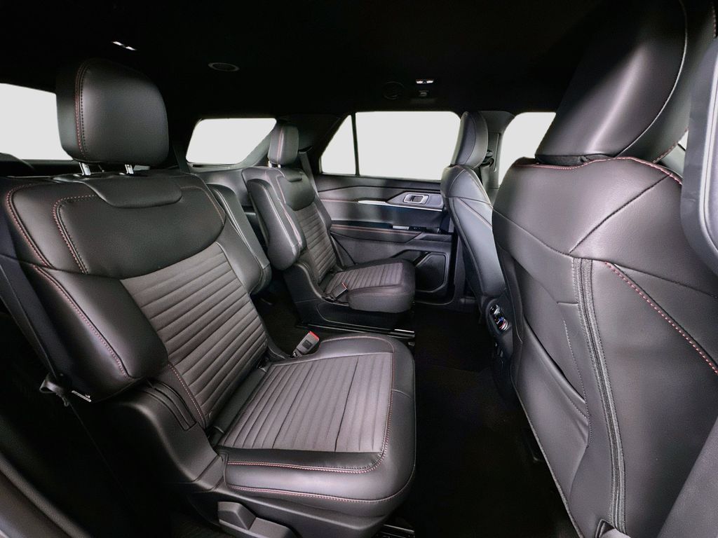 Thumbnail: 2026 Ford Explorer - 32
