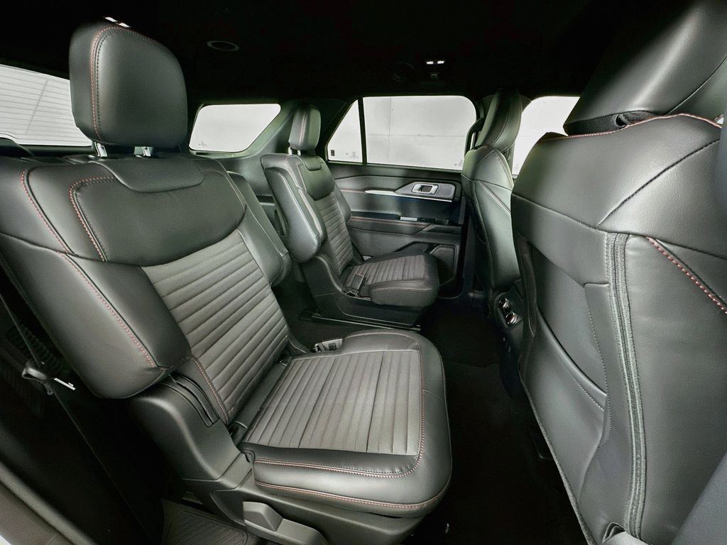Thumbnail: 2026 Ford Explorer - 32