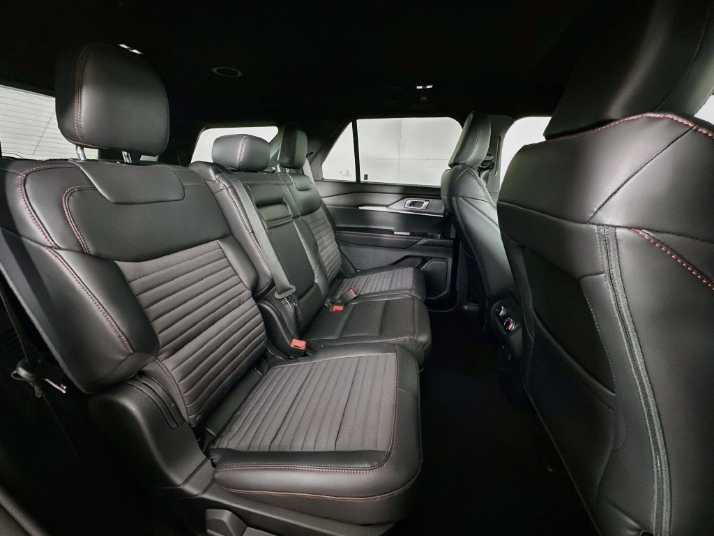 Thumbnail: 2026 Ford Explorer - 32
