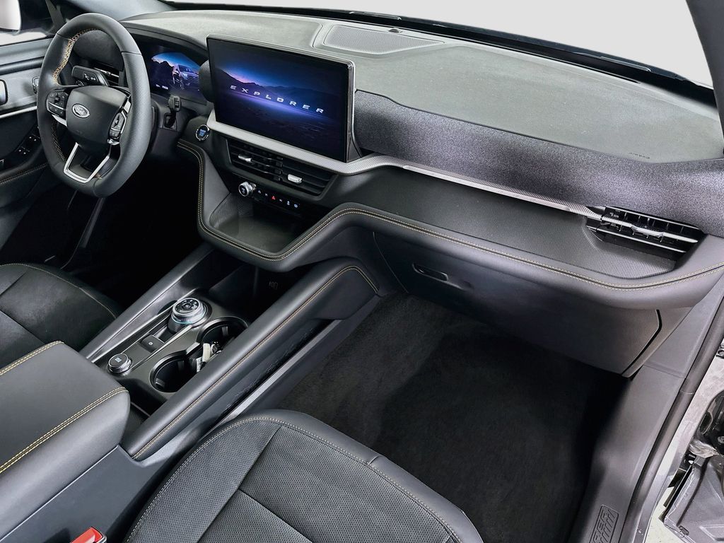 Thumbnail: 2026 Ford Explorer - 33
