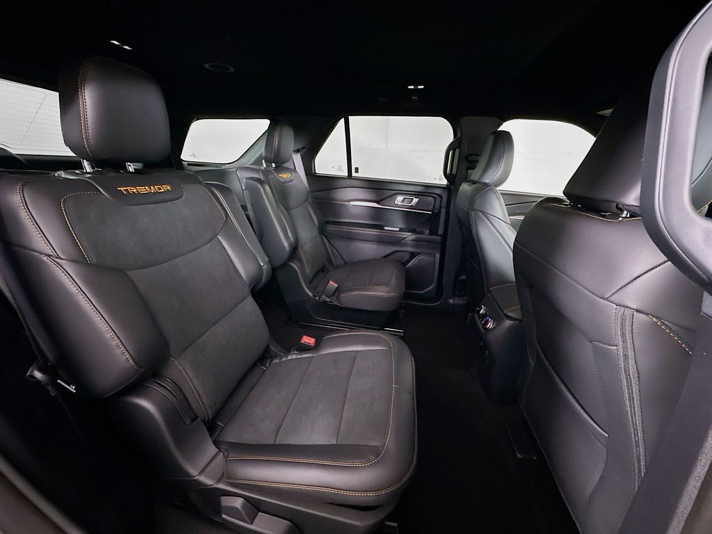 Thumbnail: 2026 Ford Explorer - 32