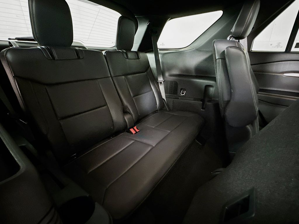 Thumbnail: 2026 Ford Explorer - 31