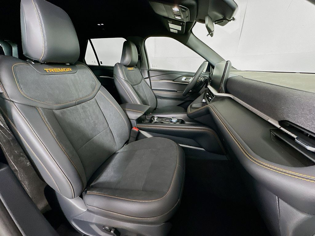 Thumbnail: 2026 Ford Explorer - 12