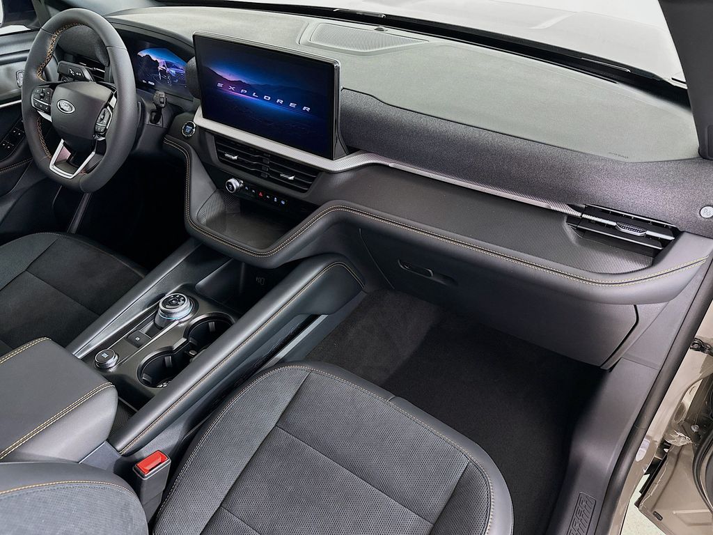 Thumbnail: 2026 Ford Explorer - 15