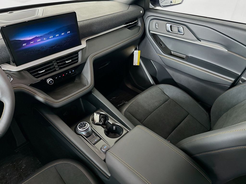 Thumbnail: 2026 Ford Explorer - 17
