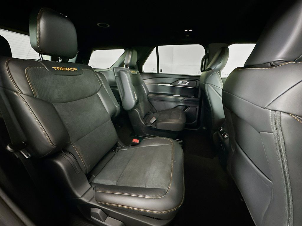Thumbnail: 2026 Ford Explorer - 33