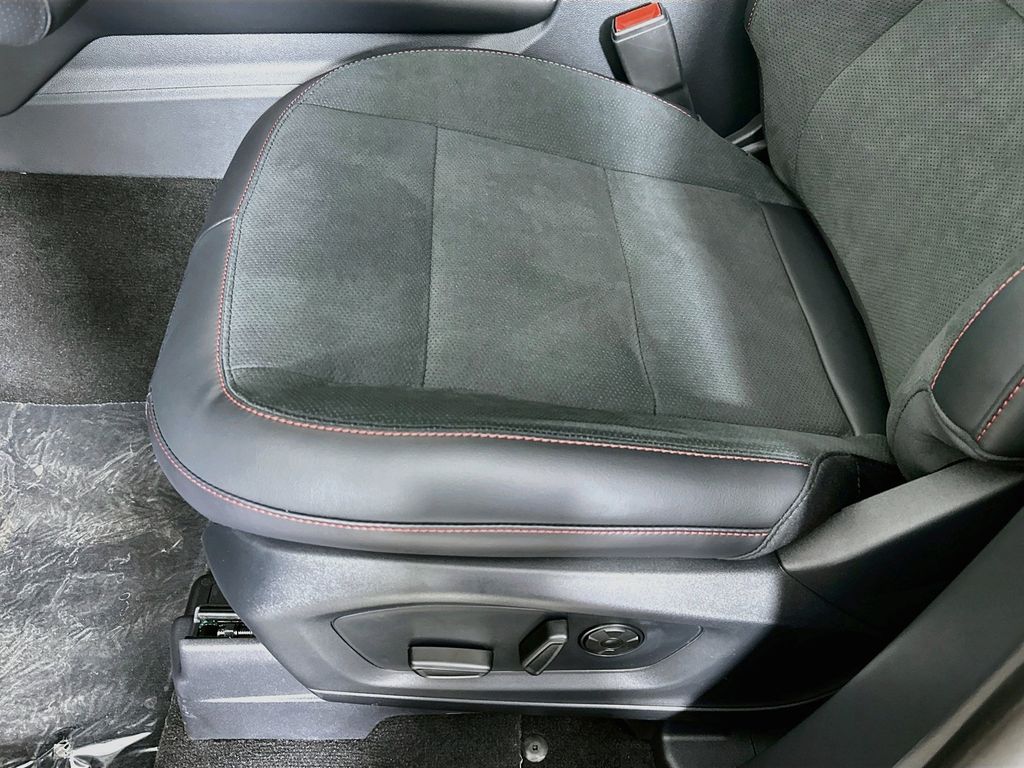 Thumbnail: 2026 Ford Explorer - 30