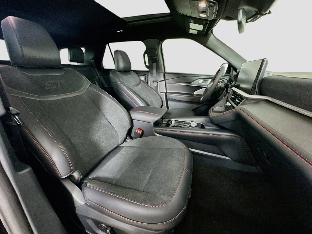Thumbnail: 2026 Ford Explorer - 12