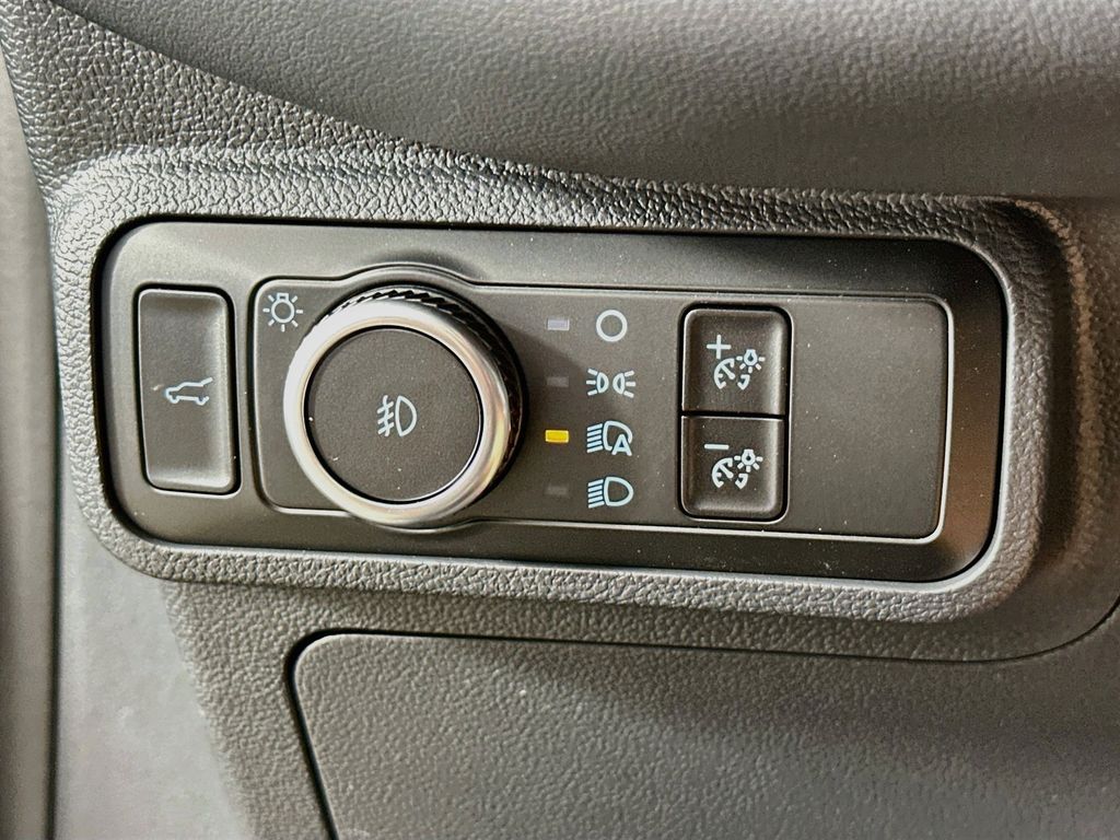 Thumbnail: 2026 Ford Explorer - 26