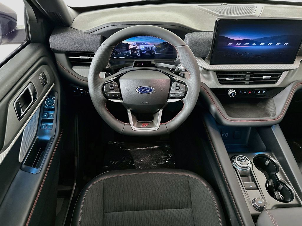 Thumbnail: 2026 Ford Explorer - 9