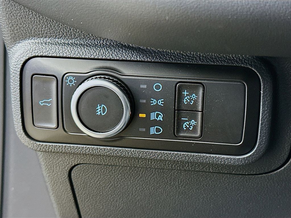 Thumbnail: 2026 Ford Explorer - 26