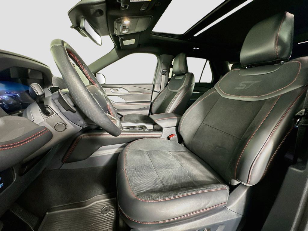 Thumbnail: 2025 Ford Explorer - 11