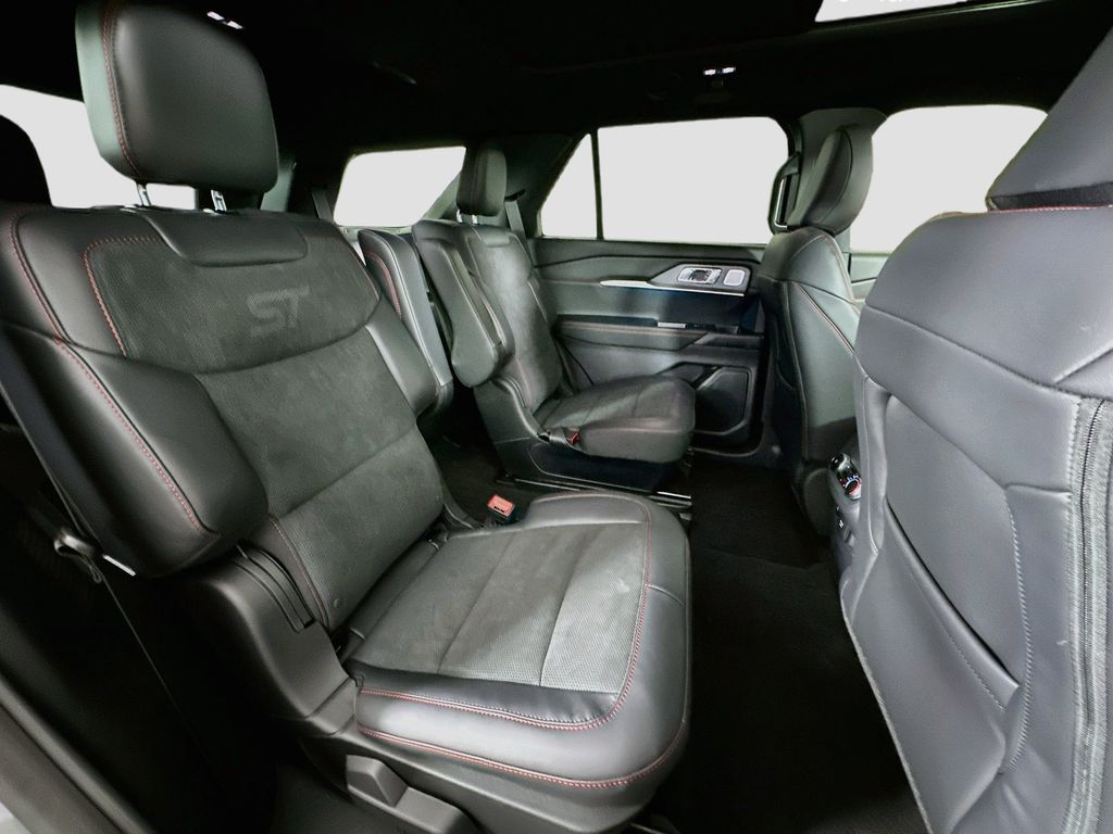 Thumbnail: 2026 Ford Explorer - 33