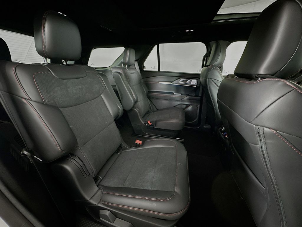 Thumbnail: 2026 Ford Explorer - 35
