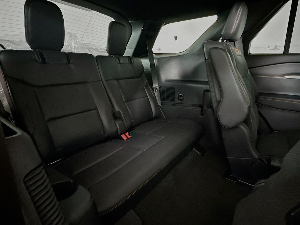 Thumbnail: 2026 Ford Explorer - 32