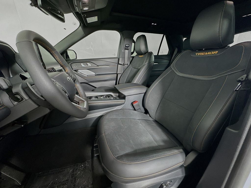 Thumbnail: 2026 Ford Explorer - 11