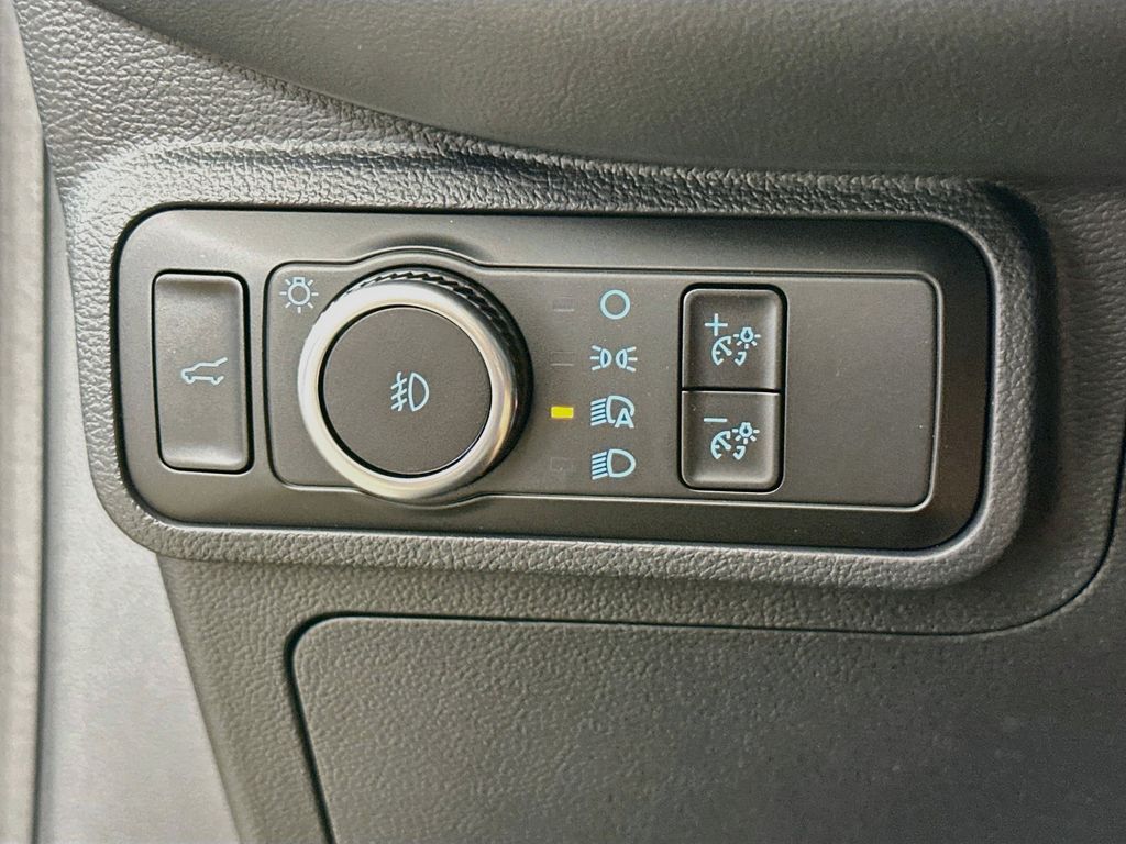 Thumbnail: 2026 Ford Explorer - 26