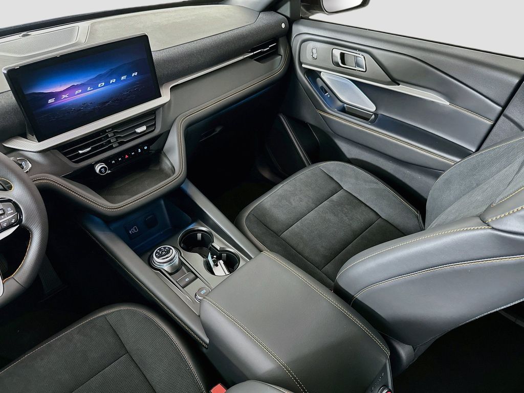 Thumbnail: 2026 Ford Explorer - 14