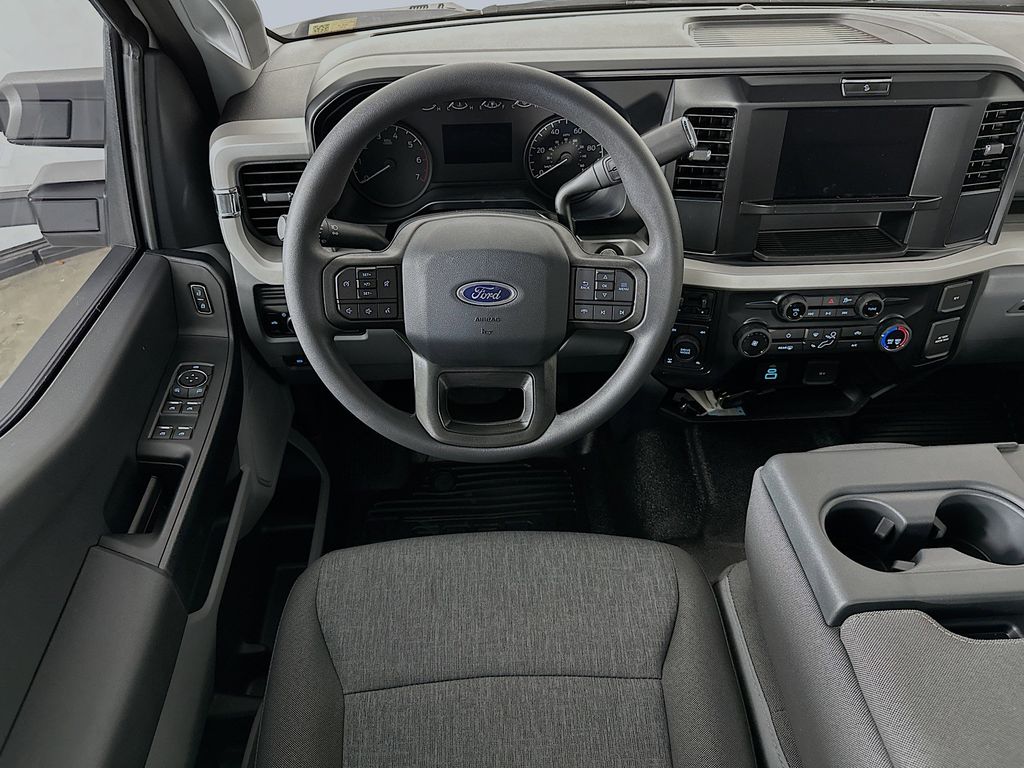 Thumbnail: 2025 Ford F-250 - 9