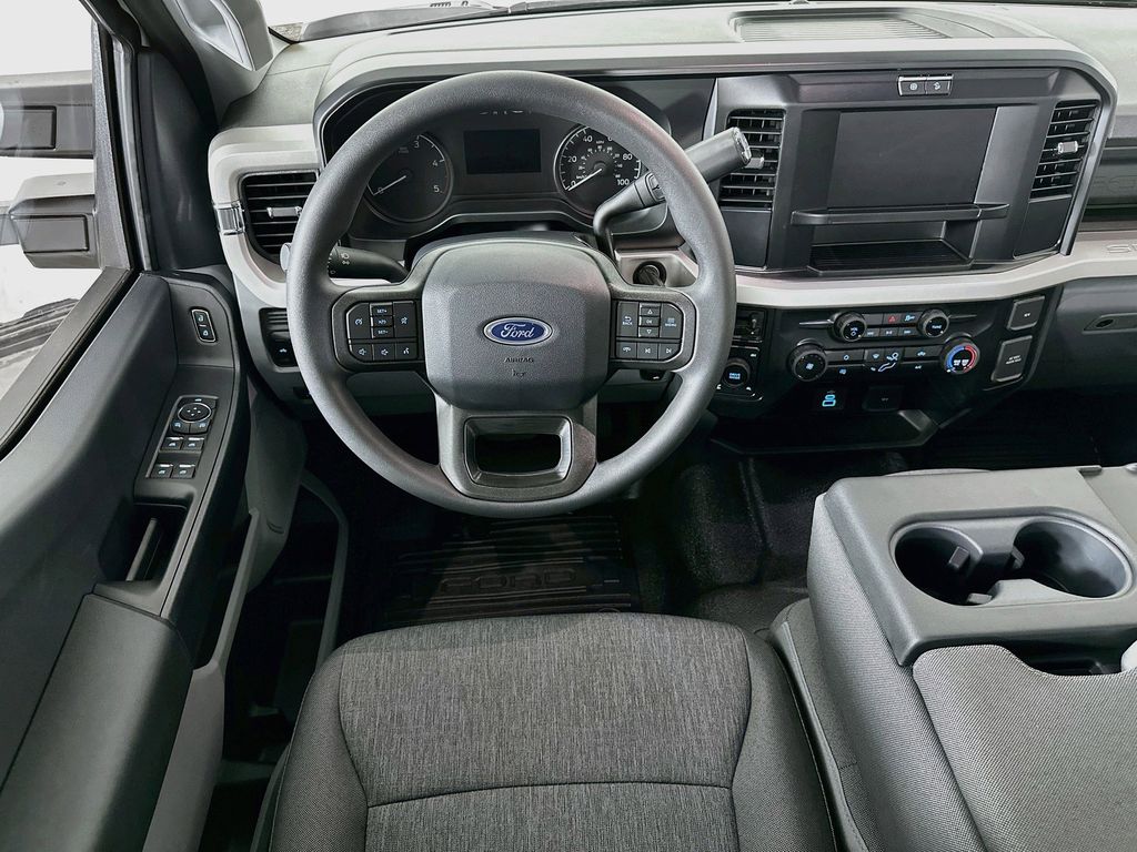 Thumbnail: 2026 Ford F-250 - 9