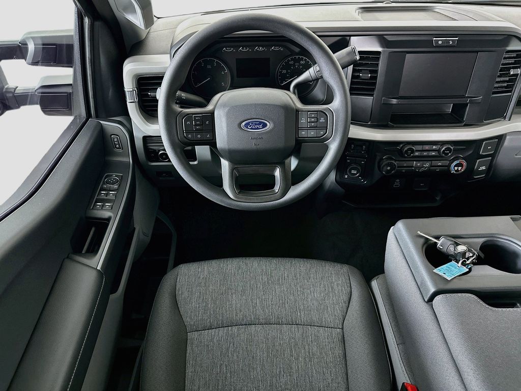 Thumbnail: 2026 Ford F-250 - 9