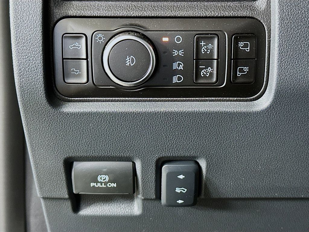 Thumbnail: 2025 Ford F-250 - 27