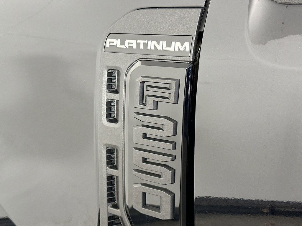 Thumbnail: 2025 Ford F-250 - 18