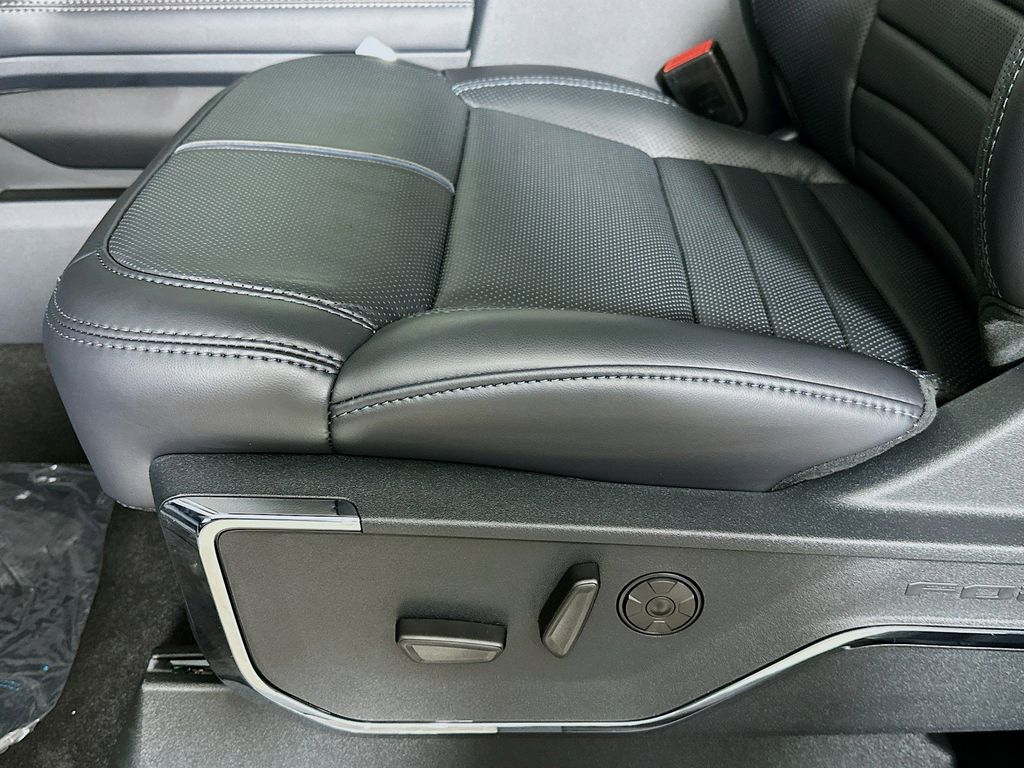 Thumbnail: 2026 Ford F-250 - 32