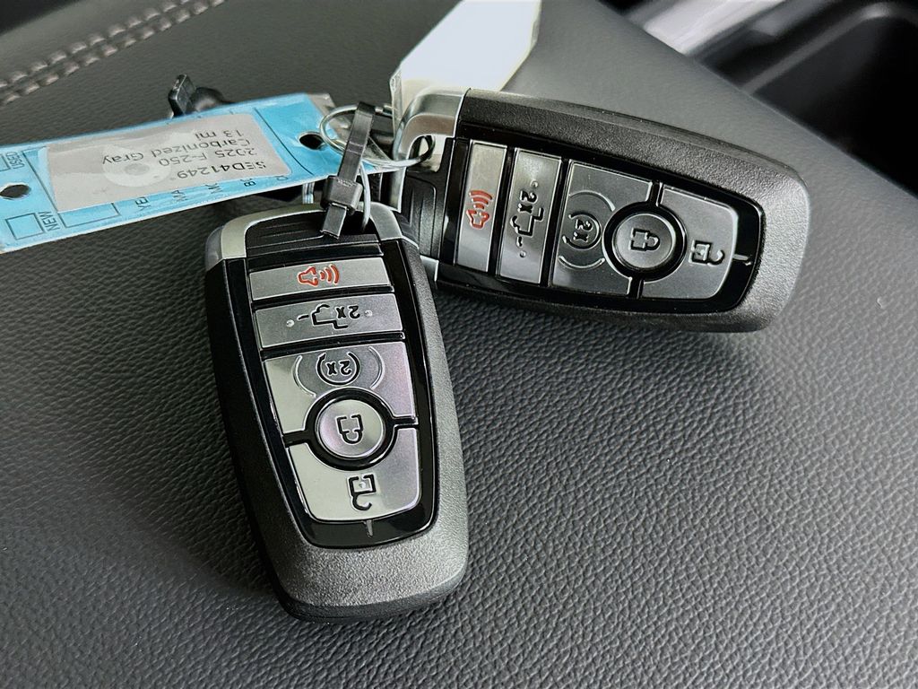 Thumbnail: 2025 Ford F-250 - 18