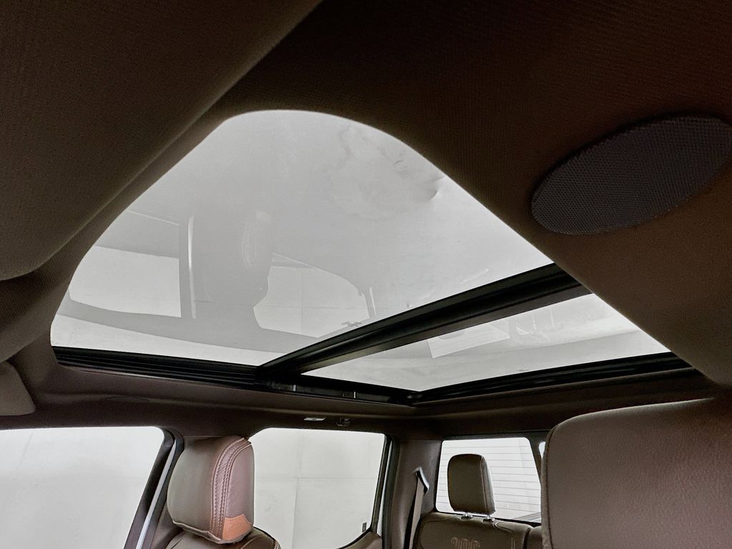 Thumbnail: 2026 Ford F-250 - 33