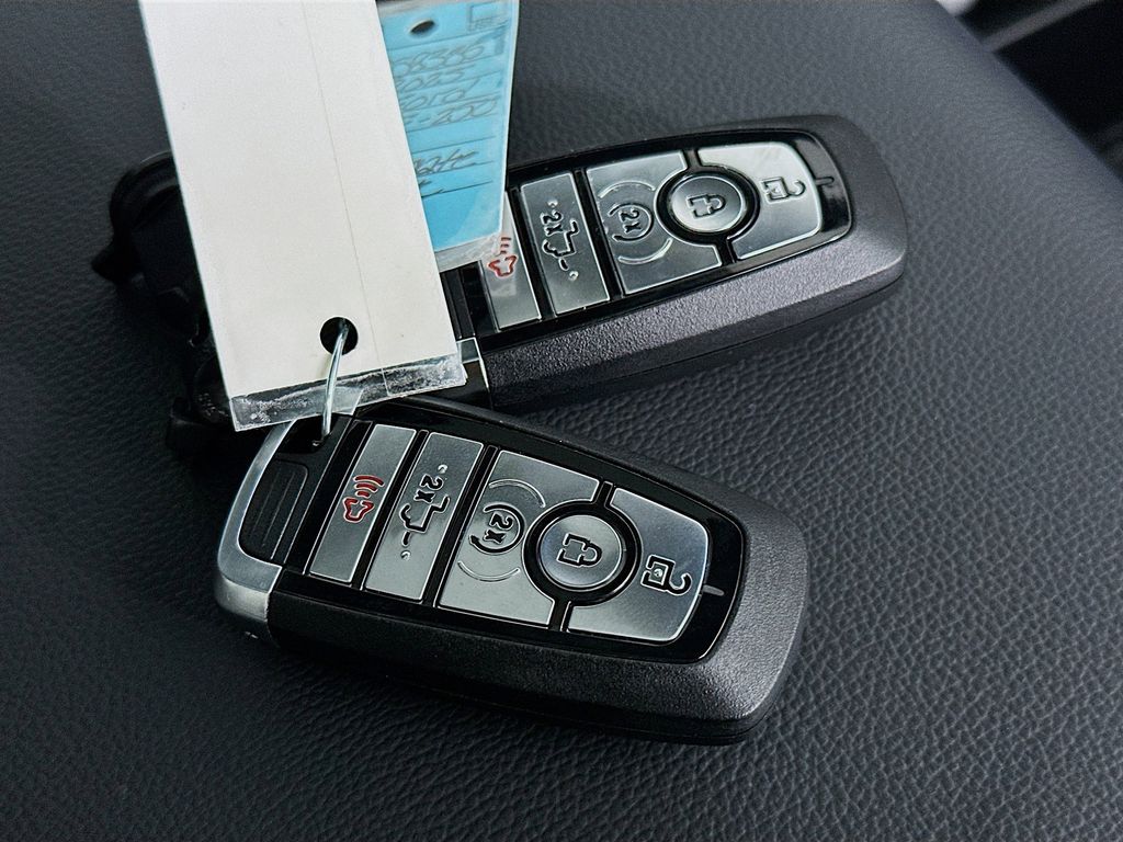 Thumbnail: 2025 Ford F-250 - 17