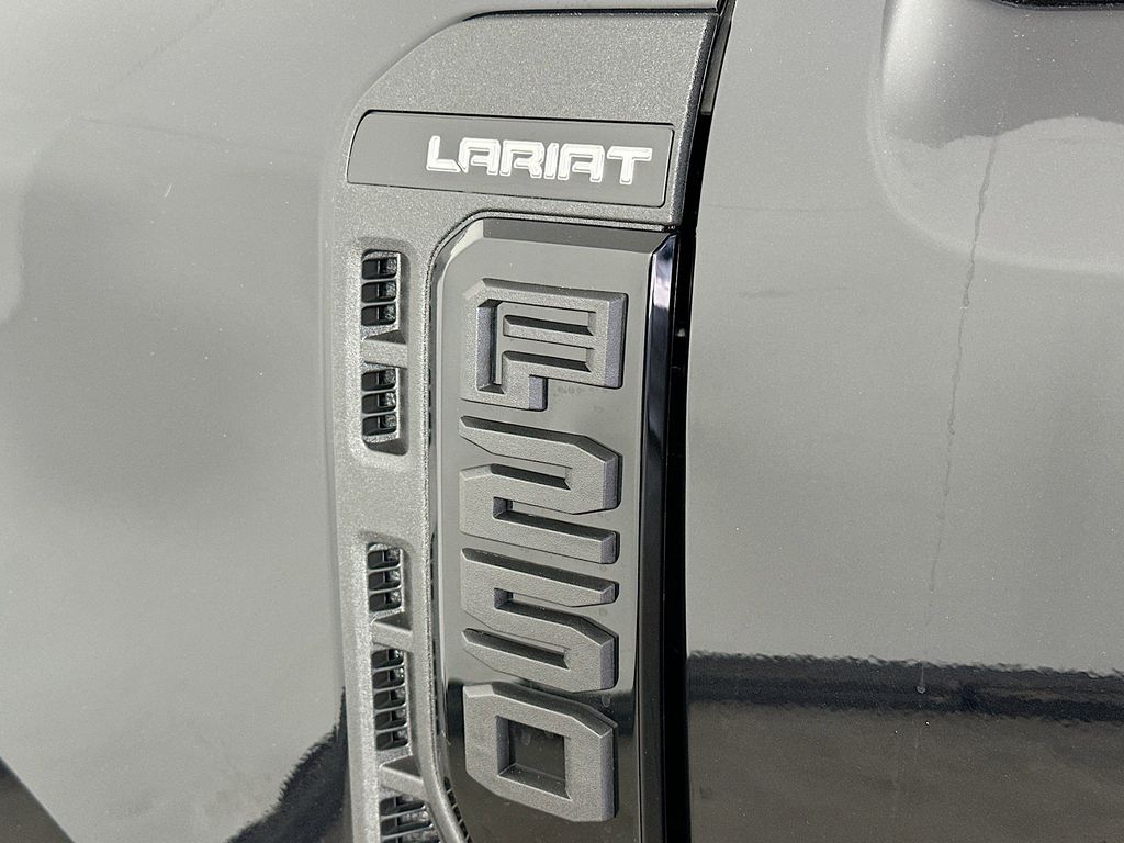 Thumbnail: 2025 Ford F-250 - 18