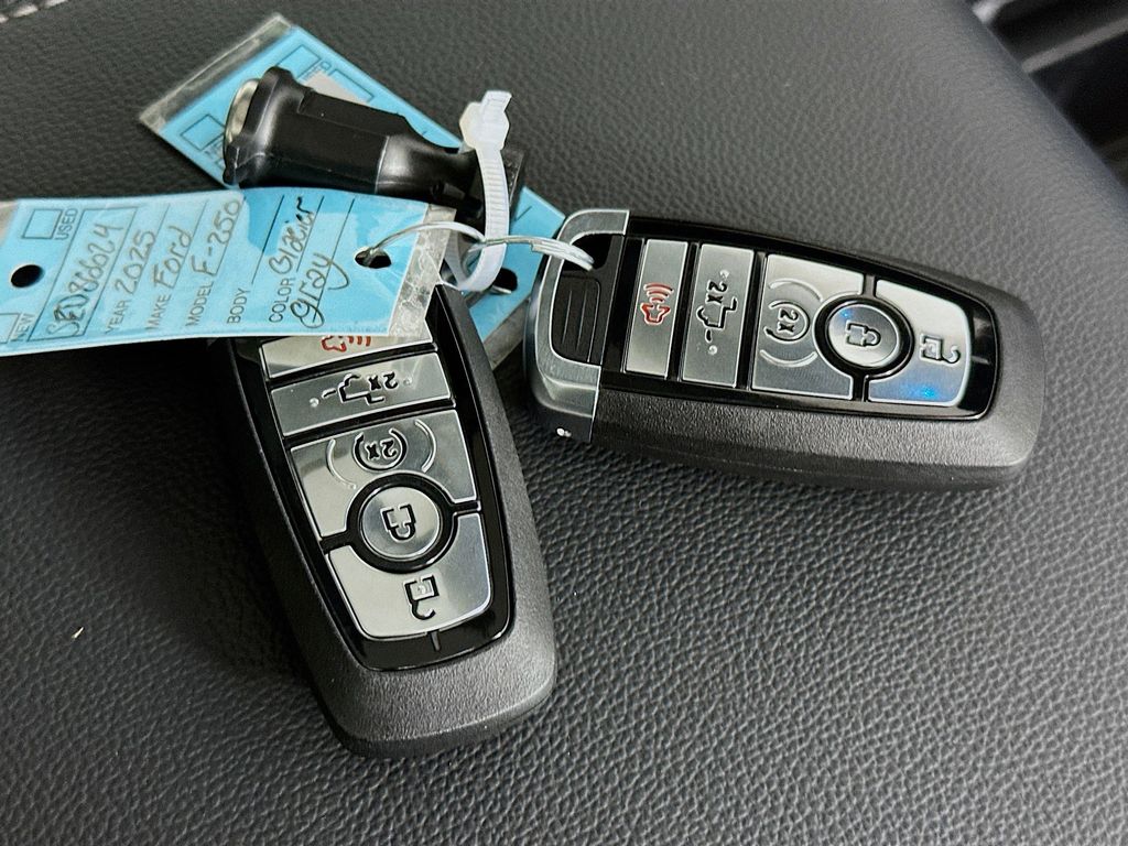 Thumbnail: 2025 Ford F-250 - 17