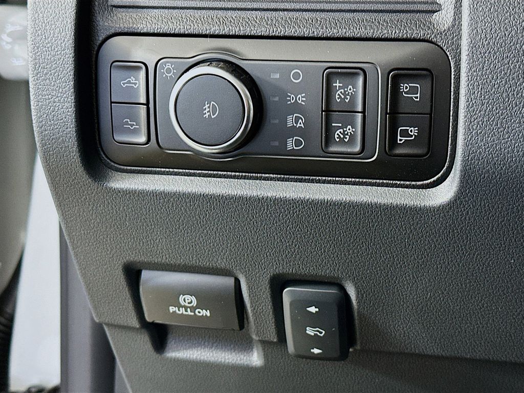 Thumbnail: 2026 Ford F-250 - 27