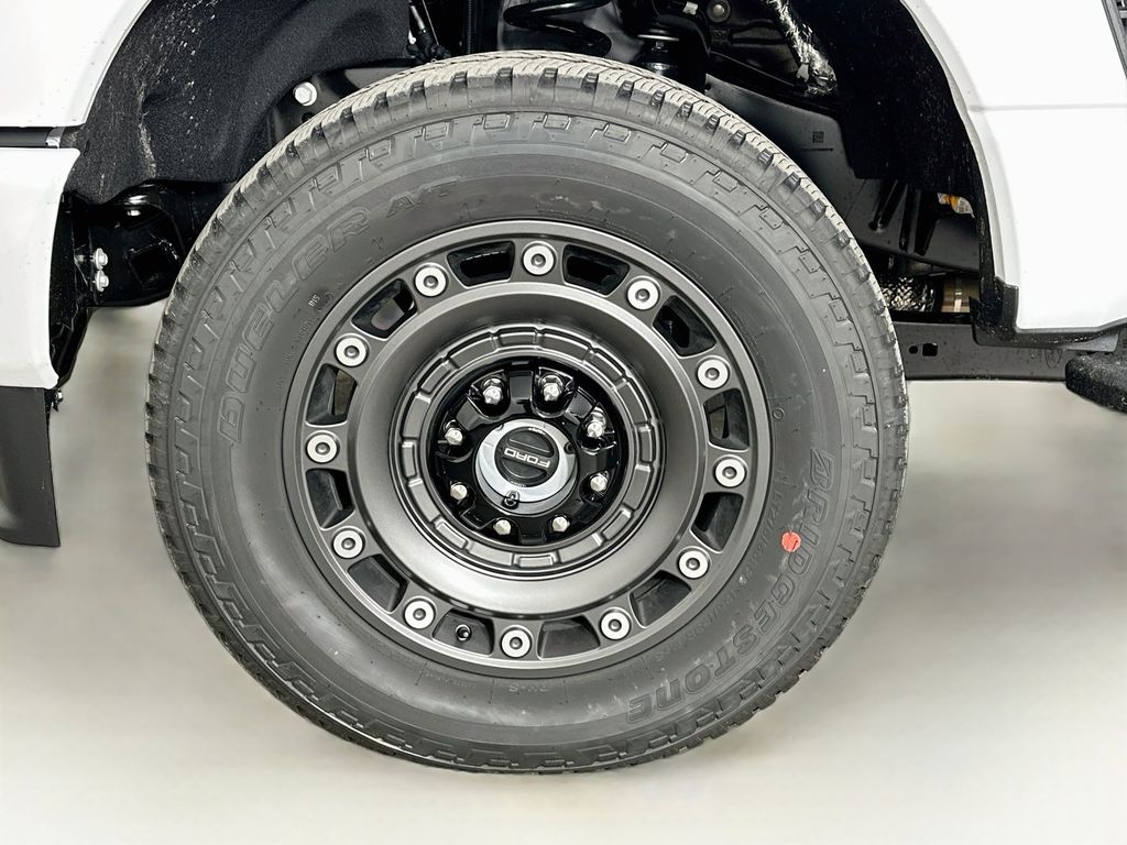 Thumbnail: 2027 Ford F-250 - 8